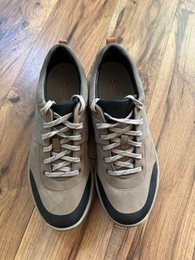 Clark’s waterproof shoes - women’s size 9M